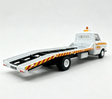 Load image into Gallery viewer, 1:76 Transit Road Rescue Towing Trailer Truck Model Diecast Metal Car New Collection