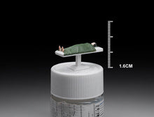 Load image into Gallery viewer, 1:64 Painted Figure Mini Model Miniature Resin Diorama Doctor Patient Surgery New Scene