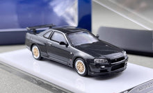 Load image into Gallery viewer, SH 1:64 Black Carbon Skyline GTR R34 Sports Model Diecast Metal Car New Collection