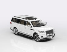 Load image into Gallery viewer, WTX 1:64 White Navigator L Full Sized SUV Sports Model Diecast Metal Car New Collection