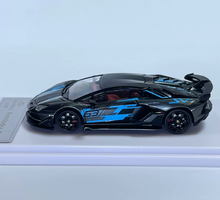 Load image into Gallery viewer, Maxwell 1:64 Gray SVJ Aventador #63 Sports Model Diecast Metal Car New Collection