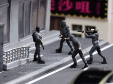 Load image into Gallery viewer, 1:64 Painted Figure Model Miniature Resin Diorama Toy Sand Bandit Ganster Set