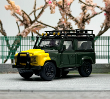 Load image into Gallery viewer, Master 1:64 Green Defender 90 ORV SUV Sports Model Diecast Metal Car New Collection