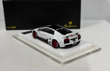 Load image into Gallery viewer, Onemodel 1:64 White LP670-4 Murcielago LB Sports Model Diecast Resin Car New Collection