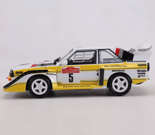 Load image into Gallery viewer, Bburago 1:24 1985 Quattro S1 E2 #5 Racing Open Model Diecast Metal Car New Collection