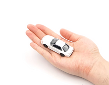 Load image into Gallery viewer, Poprace 1:64 White JDM Skyline GTR R32 Sports Model Diecast Metal Car BN