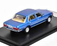 Load image into Gallery viewer, Maxwell 1:64 Benz 450SEL W116 Sedan Classic Sport Model Diecast Metal Car New Collection