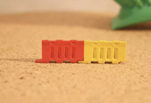 Load image into Gallery viewer, 1:64 Painted Figure Mini Model Miniature Resin Diorama Sand Road Repair Workers Collection