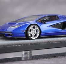 Load image into Gallery viewer, EC 1:64 Blue Countach LPI800-4 Racing Sports Model Diecast Resin Car New Collection