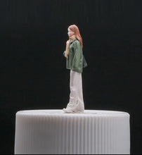 Load image into Gallery viewer, 1:64 Painted Figure Mini Model Miniature Resin Diorama Sand Girl Green Jacket New