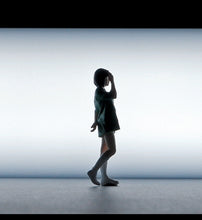 Load image into Gallery viewer, 1:64 Painted Figure Mini Model Miniature Resin Diorama Cute Green T-Shirt Girl New Scene