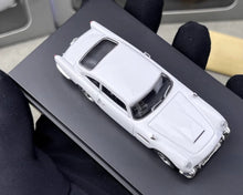 Load image into Gallery viewer, DCM 1:64 White 1964 DB5 Classic Coupe Figure Model Diecast Metal Car New