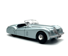 Load image into Gallery viewer, 1:76 1948 Silver XK120 Convertible Classic Sports Model Diecast Metal Car New Collection