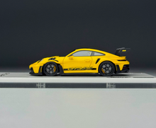 Load image into Gallery viewer, 1:64 SUHE Yellow 911 GT3 RS Sports Model Diecast Resin Car New Collection