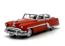 Load image into Gallery viewer, 1:87 Red 1954 Pontiac Sedan Vintage Classic Model Diecast Metal Car New Collection