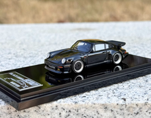 Load image into Gallery viewer, Feelslike 1:64 Black Bird 930 Classic Racing Sport Model Diecast Resin Car New