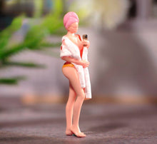 Load image into Gallery viewer, 1:64 Painted Figure Model Miniature Resin Diorama Bathing Beauty Lady Sexy Girl New