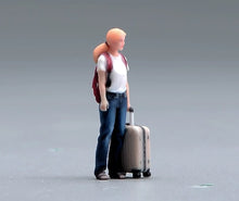 Load image into Gallery viewer, 1:64 Painted Figure Model Miniature Resin Diorama Toy Sand Woman With Luggage