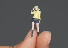 Load image into Gallery viewer, 1:64 Painted Figure Model Miniature Resin Diorama Sand Kawaii Girl Cute Lady