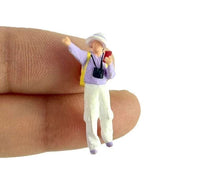 Load image into Gallery viewer, 1:64 Painted Figure Model Miniature Resin Diorama Sand Outdoor Hiking Sport Toy