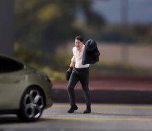 Load image into Gallery viewer, 1:64 Painted Figure Model Miniature Resin Diorama Sand Toy Suit Man Chasing Car