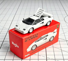 Load image into Gallery viewer, Maisto 1:64 White Countach Classic Speed Sports Model Diecast Metal Car New Collection