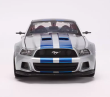 Load image into Gallery viewer, Maisto 1:24 Silver 2014 Mustang Street Racer Sport Model Diecast Metal Car New Collection