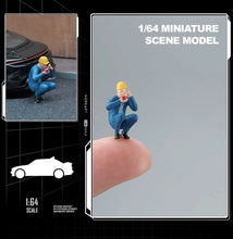 Load image into Gallery viewer, 1:64 Painted Figure Mini Model Toy Miniature Car Scenes Resin Worker Squatting