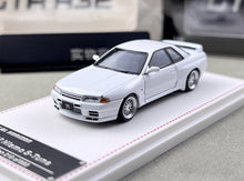 Load image into Gallery viewer, FH 1:64 White Skyline GTR R32 Nismo S-Tune Sports Model Diecast Metal Car New Collection