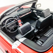 Load image into Gallery viewer, Otto 1:18 Red 1986 BENZ R107 500SL AMG Classic Model Diecast Resin Car New