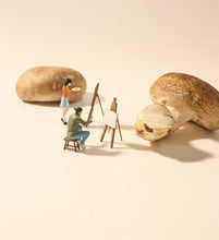 Load image into Gallery viewer, 1:64 Painted Figure Model Miniature Resin Diorama Sand Artists Painting Painter