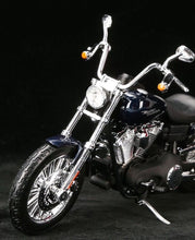Load image into Gallery viewer, Maisto 1:12 2006 FXDBI Dyna Street Bob Model Diecast Metal Motorcycle New