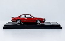 Load image into Gallery viewer, SW 1:64 Red E24 635 CSI Couple Classic Sports Model Diecast Metal Car New