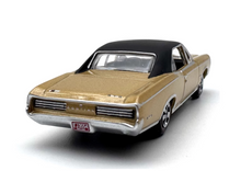 Load image into Gallery viewer, 1:87 Gold Pontiac GTO Coupe Classic Sports Model Diecast Metal Car New Collection