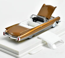 Load image into Gallery viewer, Mechanic 1:64 Brown 1960 Muscle Deville Sports Model Diecast Metal Car New Collection