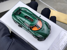 Load image into Gallery viewer, TPC 1:64 Green Carbon Regera Super Racing Sports Model Diecast Metal Car New
