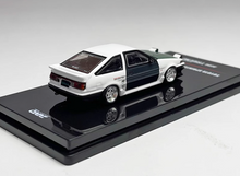 Load image into Gallery viewer, Inno 1:64 White Panda AE86 Sprinter Trueno Sports Model Diecast Metal Car New