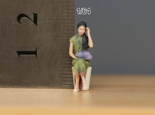 Load image into Gallery viewer, 1:64 Painted Figure Model Miniature Resin Diorama Sand Qipao Beauty Lady Girl A