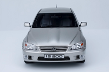 Load image into Gallery viewer, Otto 1:18 JDM Silver IS200 Sedan Sports Model Diecast Resin Car New