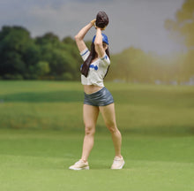 Load image into Gallery viewer, 1:24 Painted Figure Model Miniature Resin Diorama Sporty Girl throwing baseball