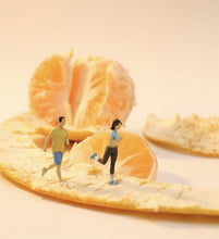 Load image into Gallery viewer, 1:64 Painted Figure Model Miniature Resin Diorama Toy Sand Running People Sports