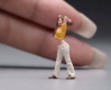 Load image into Gallery viewer, 1:64 Painted Figure Model Miniature Resin Sand Ball-catching girl Lady Woman