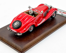 Load image into Gallery viewer, Liberty 1:64 Red 500K Vintage Convertible Sports Model Diecast Metal Car New Collection