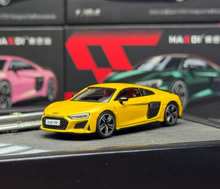Load image into Gallery viewer, Masdi 1:64 Yellow 2022 R8 V10 Coupe Sports Model Diecast Metal Car New Collection