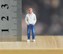 Load image into Gallery viewer, 1:64 Painted Figure Model Miniature Resin Diorama Sand Hoodie Denim Boy Man