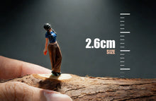 Load image into Gallery viewer, 1:64 Painted Figure Model Miniature Resin Diorama Toy Sand Stand Posting Girl
