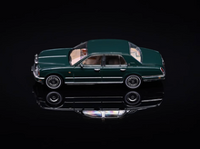 Load image into Gallery viewer, GFCC 1:64 Green 1998 Silver Seraph Sedan Classic Model Diecast Metal Car