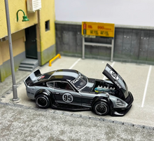 Load image into Gallery viewer, MINIGT 1:64 Fairlady S30Z Kaido GT 95 Sports Model Diecast Metal Car #079