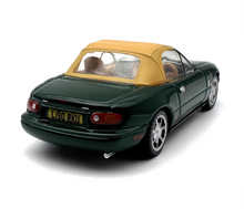 Load image into Gallery viewer, 1:76 Green MX5 Miata Classic Sports Model Diecast Metal Car New Collection