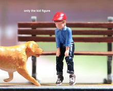Load image into Gallery viewer, 1:64 Painted Figure Model Miniature Resin Diorama Sand Toy Kid Boy Cap Sitting